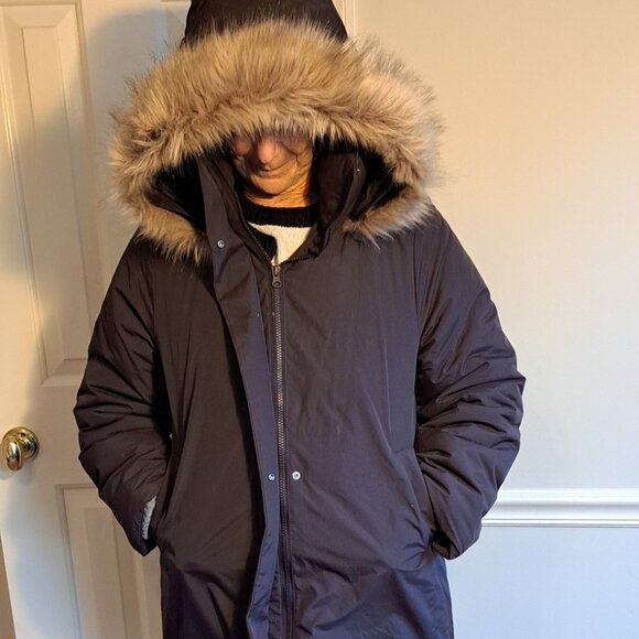 Uniqlo down jacket - Picture 4 of 4